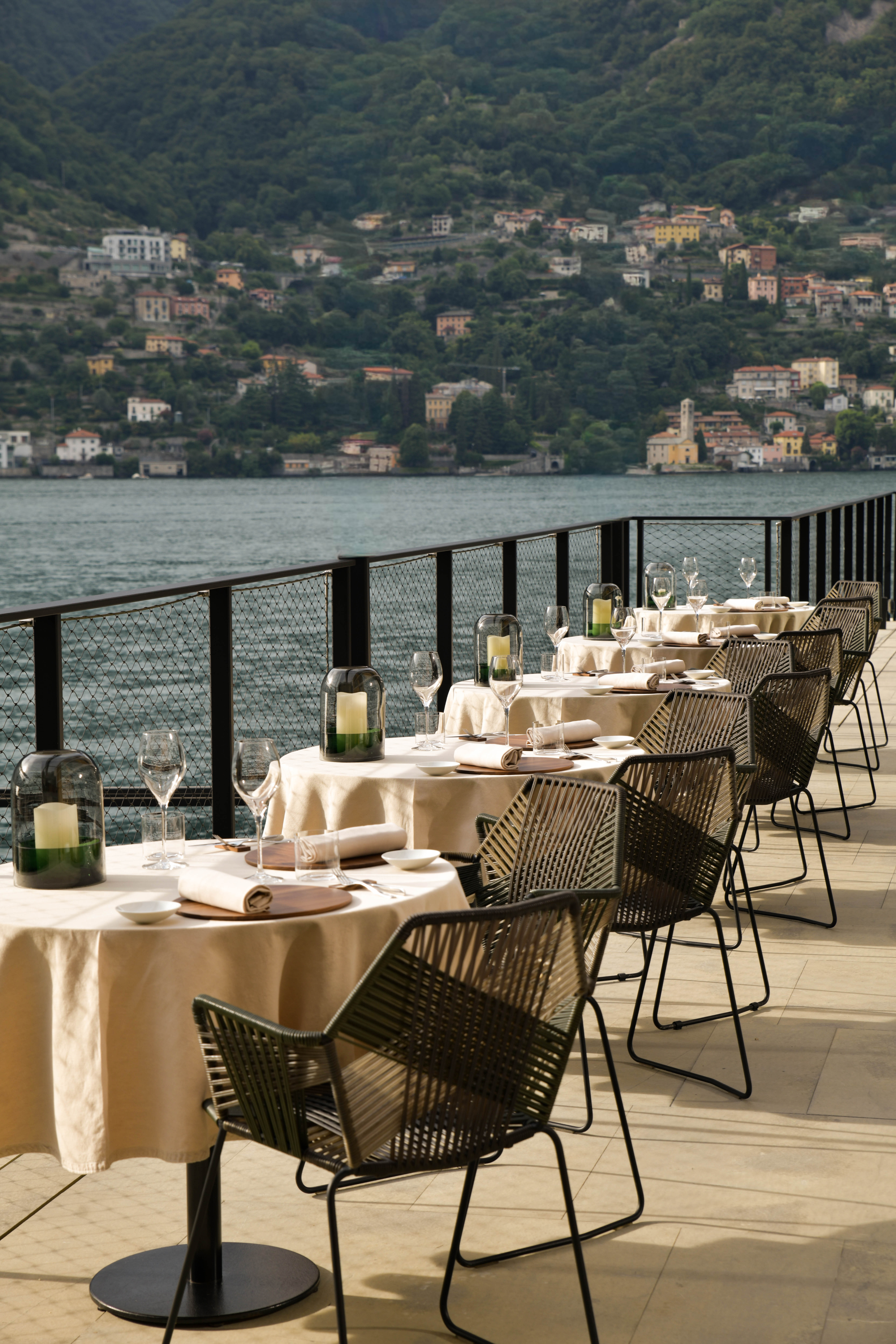 Il Sereno Launches Al Tramonto, Five-Table Sunset Restaurant on Lake Como